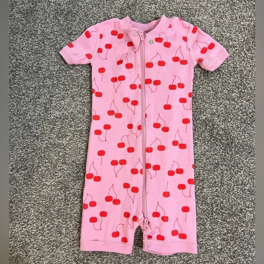 HANNA ANDERSSON CHERRIES SHORTIE SLEEPER 2 WAY ZIPPER 12-18 months